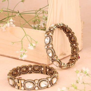 0N1A1528 KUNDAN BANGLE (THNP 2X6)
